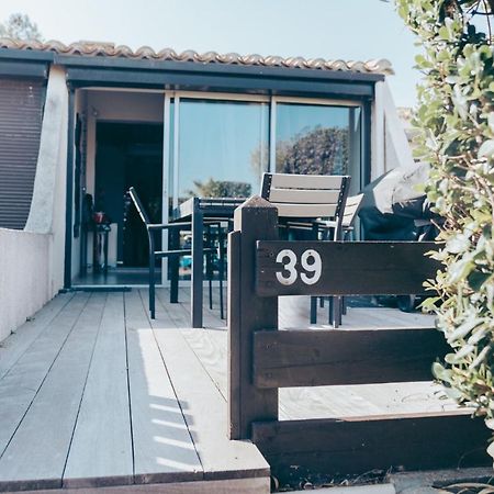 Village Naturiste Villa 2/4 Pers Avec Terrasse Agde Bagian luar foto